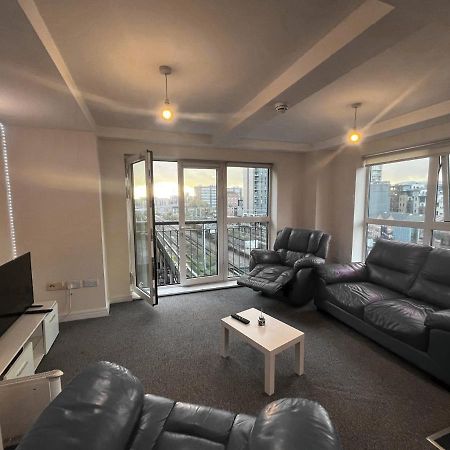 City View Spacious 2 Bed Apartment 2 Bathrooms 맨체스터 외부 사진