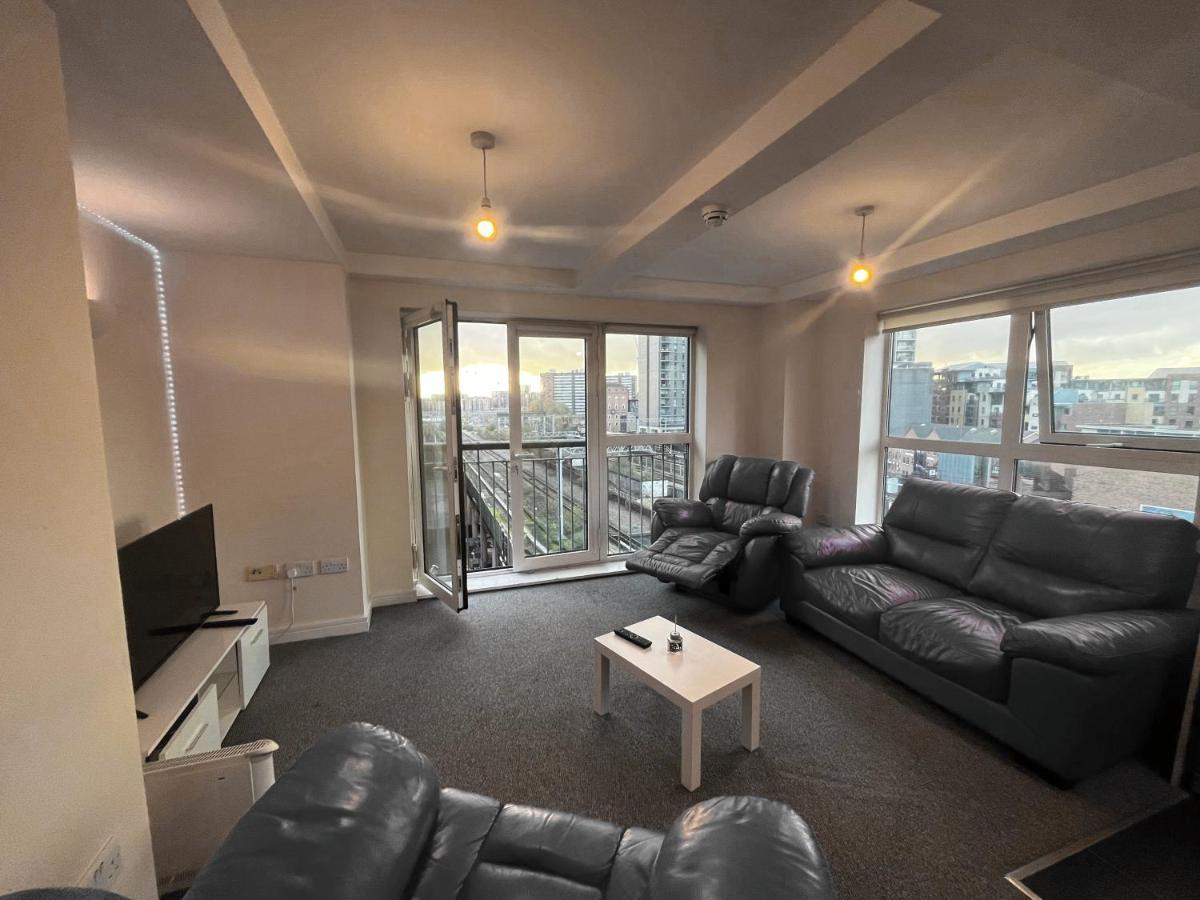 City View Spacious 2 Bed Apartment 2 Bathrooms 맨체스터 외부 사진