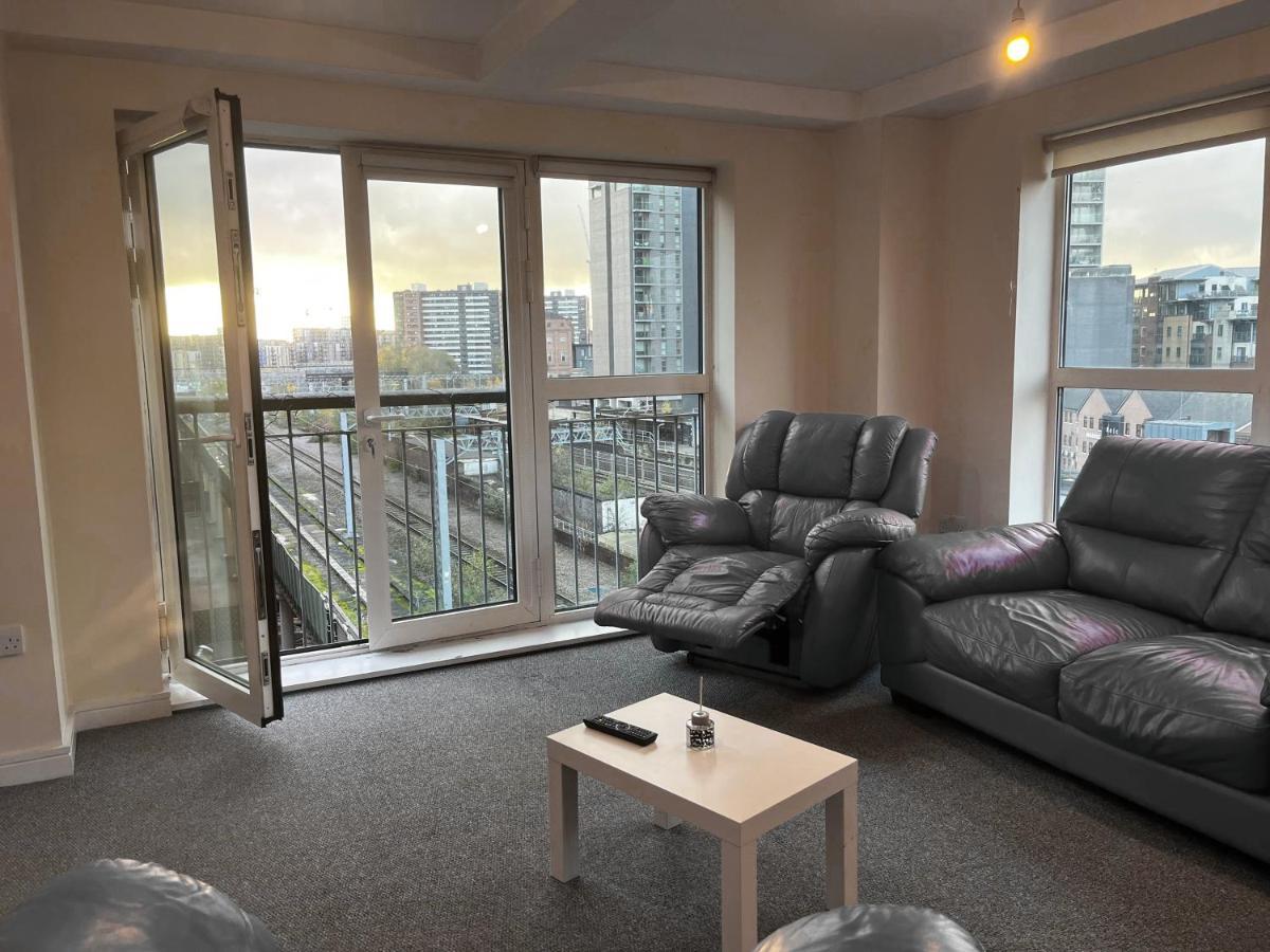 City View Spacious 2 Bed Apartment 2 Bathrooms 맨체스터 외부 사진